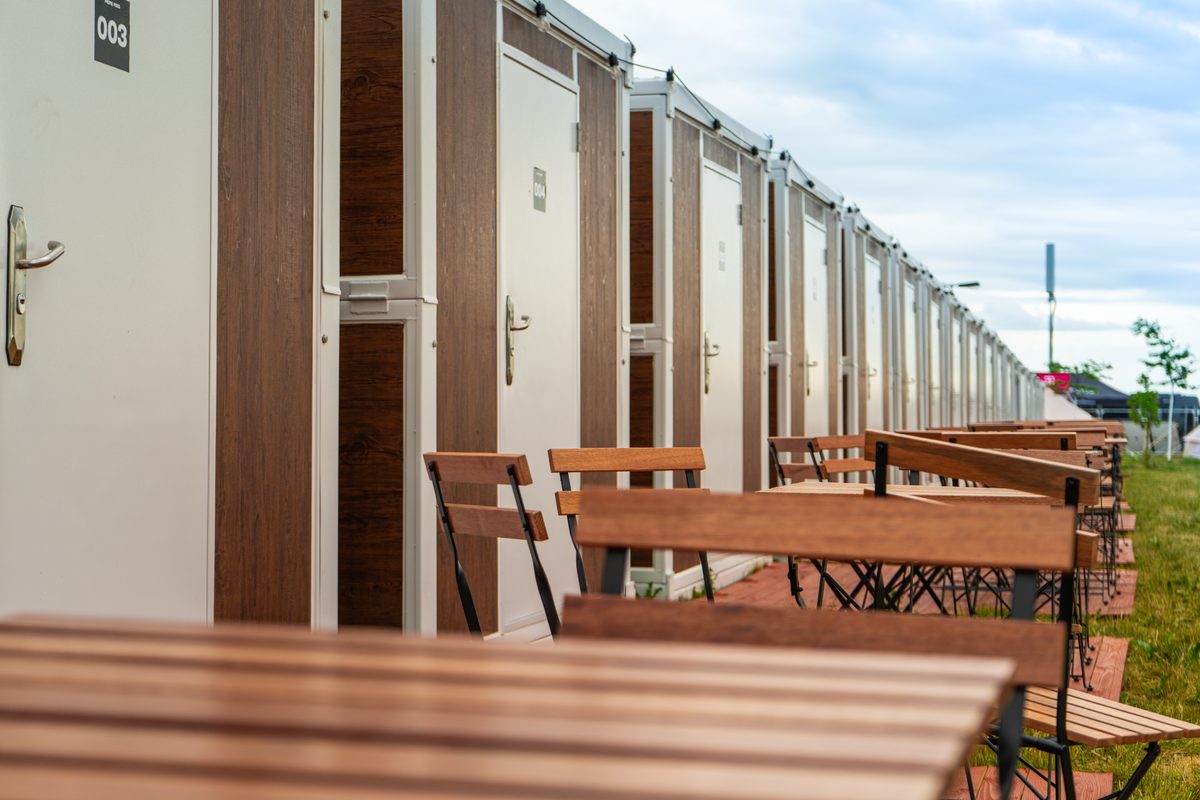 Řada buněk WorkPods s terasami